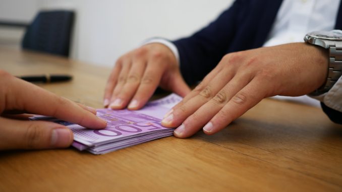 Сколько денег получили банки-участники программы льготного автокредитования в РК?