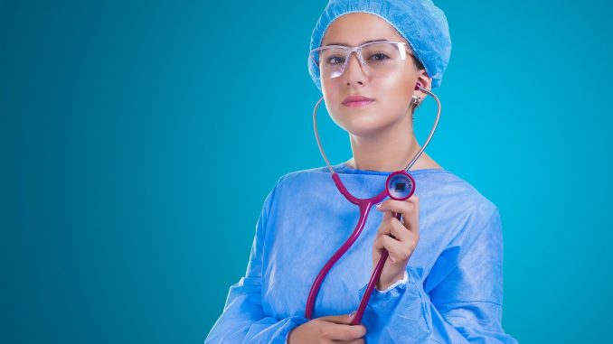 Елімізде дәрігердің кәсіптік жауапкершілігі бойынша міндетті сақтандыру жүйесі енгізіледі